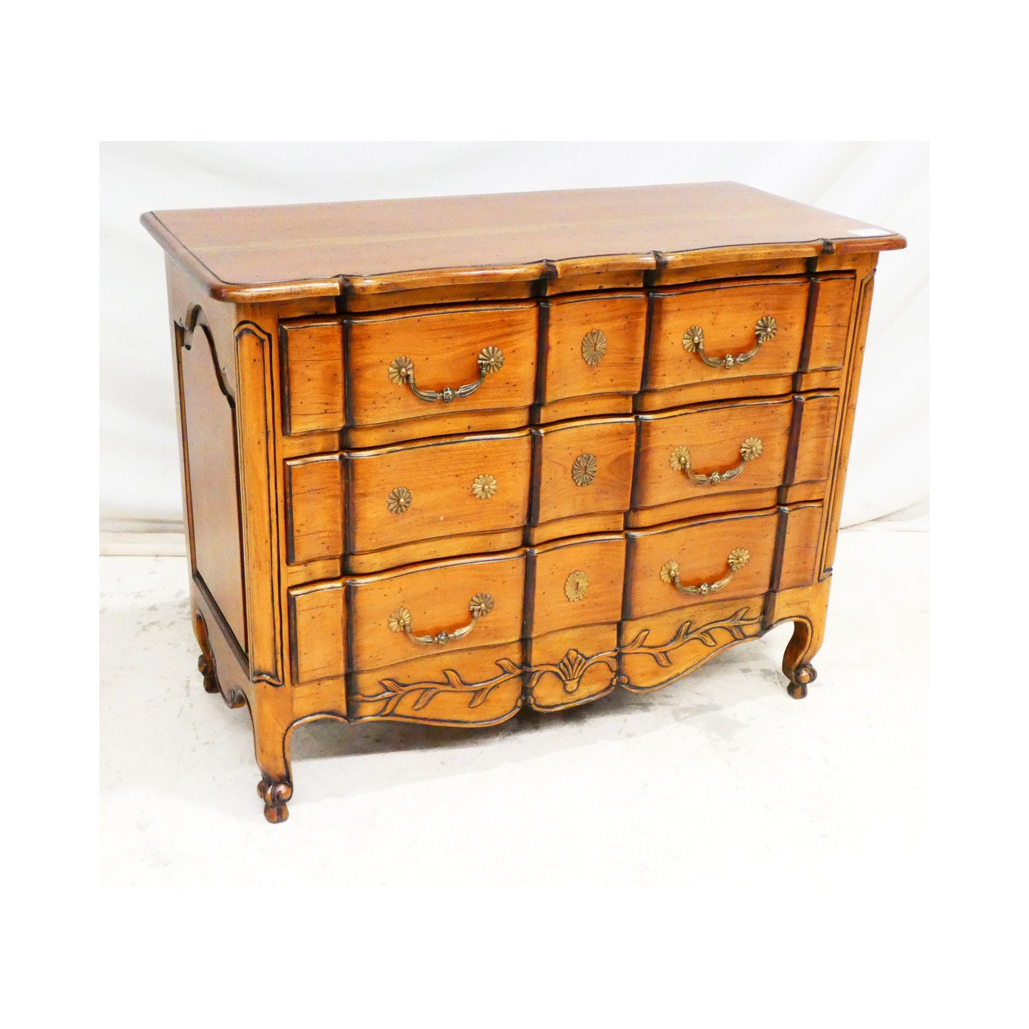 Louis XV Style 3-Drawer Chest of Drawers Louis XV Style 3-Drawer Chest of Drawers