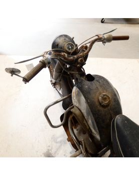 Ancienne Moto Peugeot 176 cm3 Sans Carte Grise