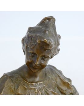 Small Bronze Bust of a Woman Signed W.PERELMAGNE