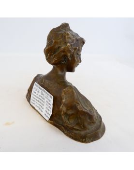 Petit Buste de Femme en Bronze Signé W.PERELMAGNE