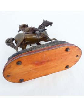 Sujet Jeanne d'Arc en Régule Patiné en Bronze sur Socle en Bois
