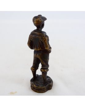 Petit Sujet Enfant à la Casquette en Bronze