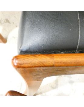 Série de 4 Chaises Assise en Skaï Noir Capitonnée Danoise