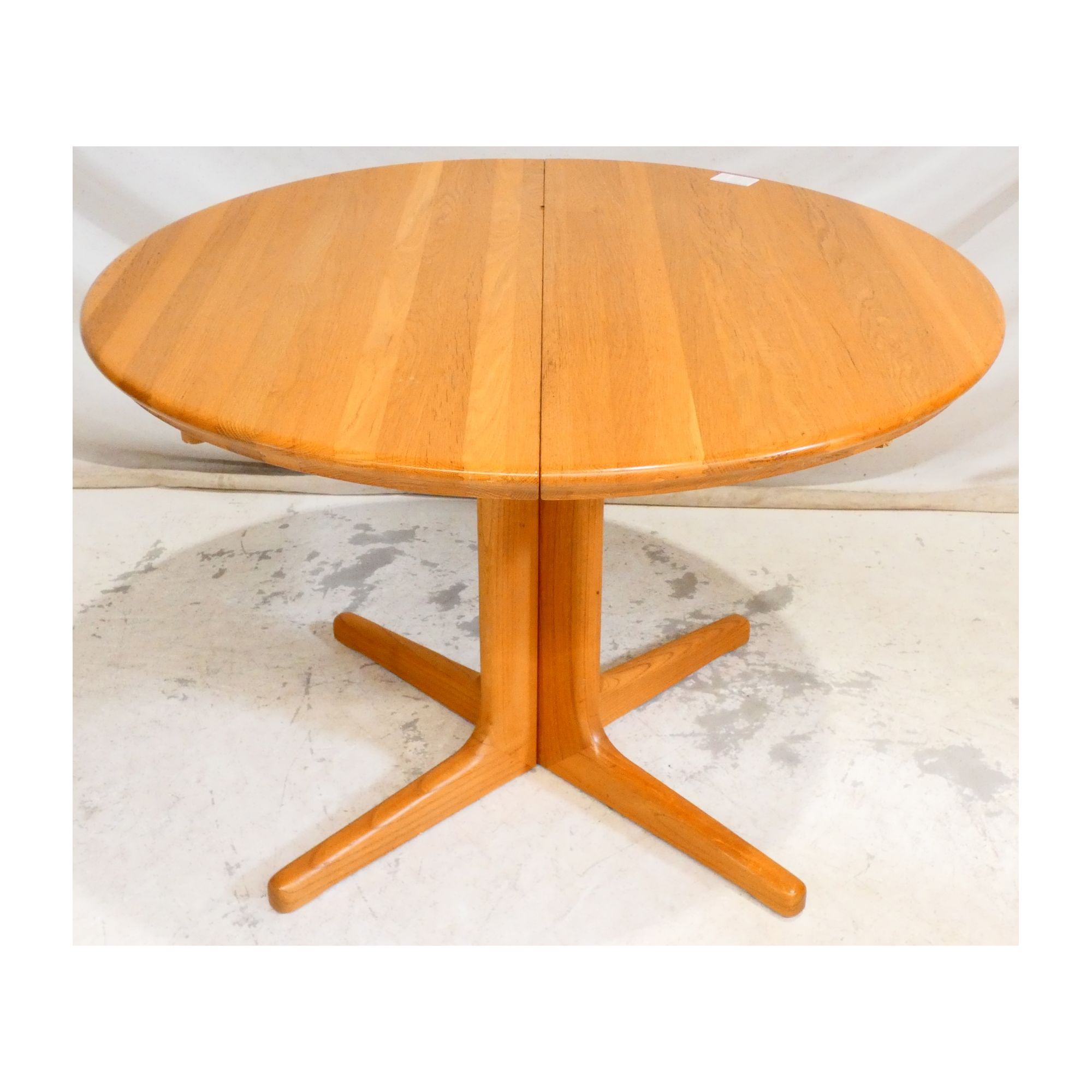 Table Ronde 1 Allonge Table Ronde 1 Allonge