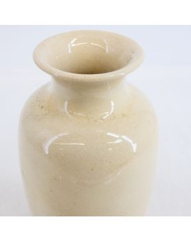 Vase en Terre Cuite Émaillée Beige