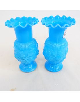 Paire de Petits Vases en Opaline Bleue