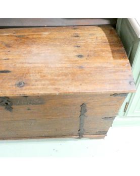Coffre Bombé XIX 1853 avec Clé