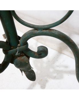 Green Wrought Iron Parrot