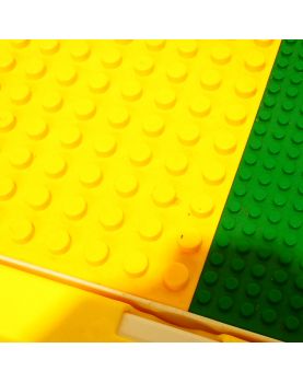 Petite Table Lego