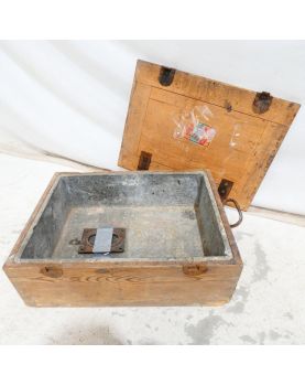 Caisse Allemande en Bois