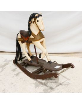 Ancien Cheval à Bascule