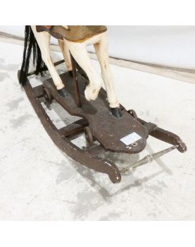 Ancien Cheval à Bascule