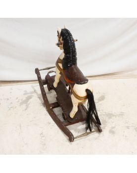 Ancien Cheval à Bascule