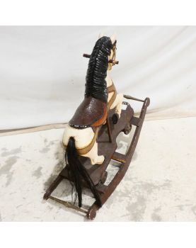 Ancien Cheval à Bascule