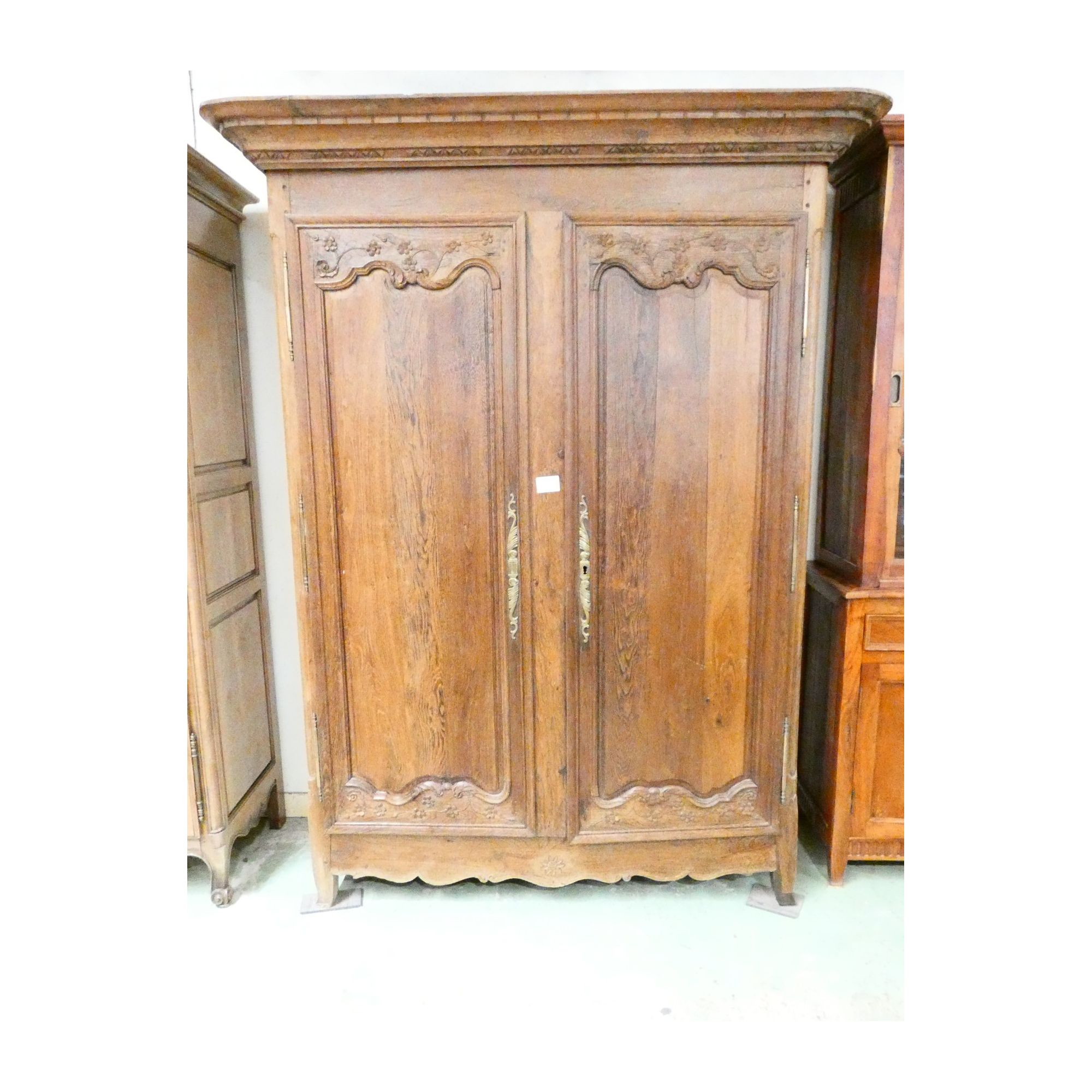 Norman cabinet in Oak with Key Norman cabinet in Oak with Key
