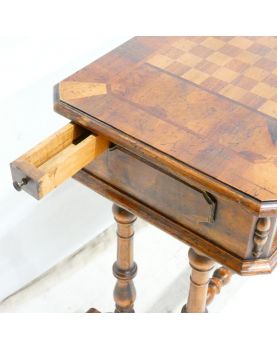 Petite Table Échiquier avec Pions en Accessoires