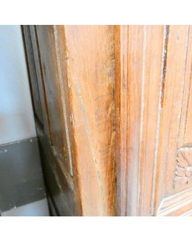 Bonnetière in Oak with Key