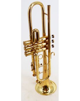 Trompette AMATI avec Embout dans son Étui