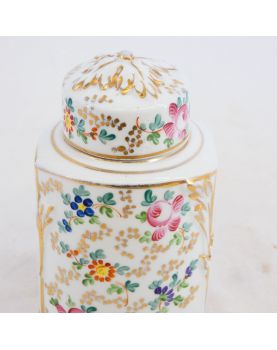 Covered jar Porcelain Floral and Doride