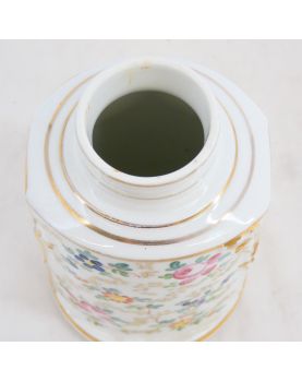 Covered jar Porcelain Floral and Doride