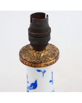 Petit Pied de Lampe en Porcelaine Bleue