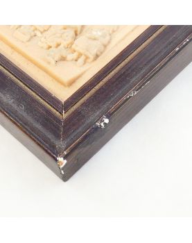 Limestone Frame
