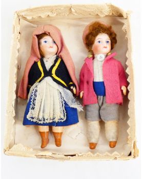 Paire de Petits Enfants en Biscuit avec Boîte