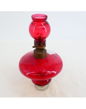 Ancienne Lampe à Pétrole Rouge XIXe Siècle en Cristal
