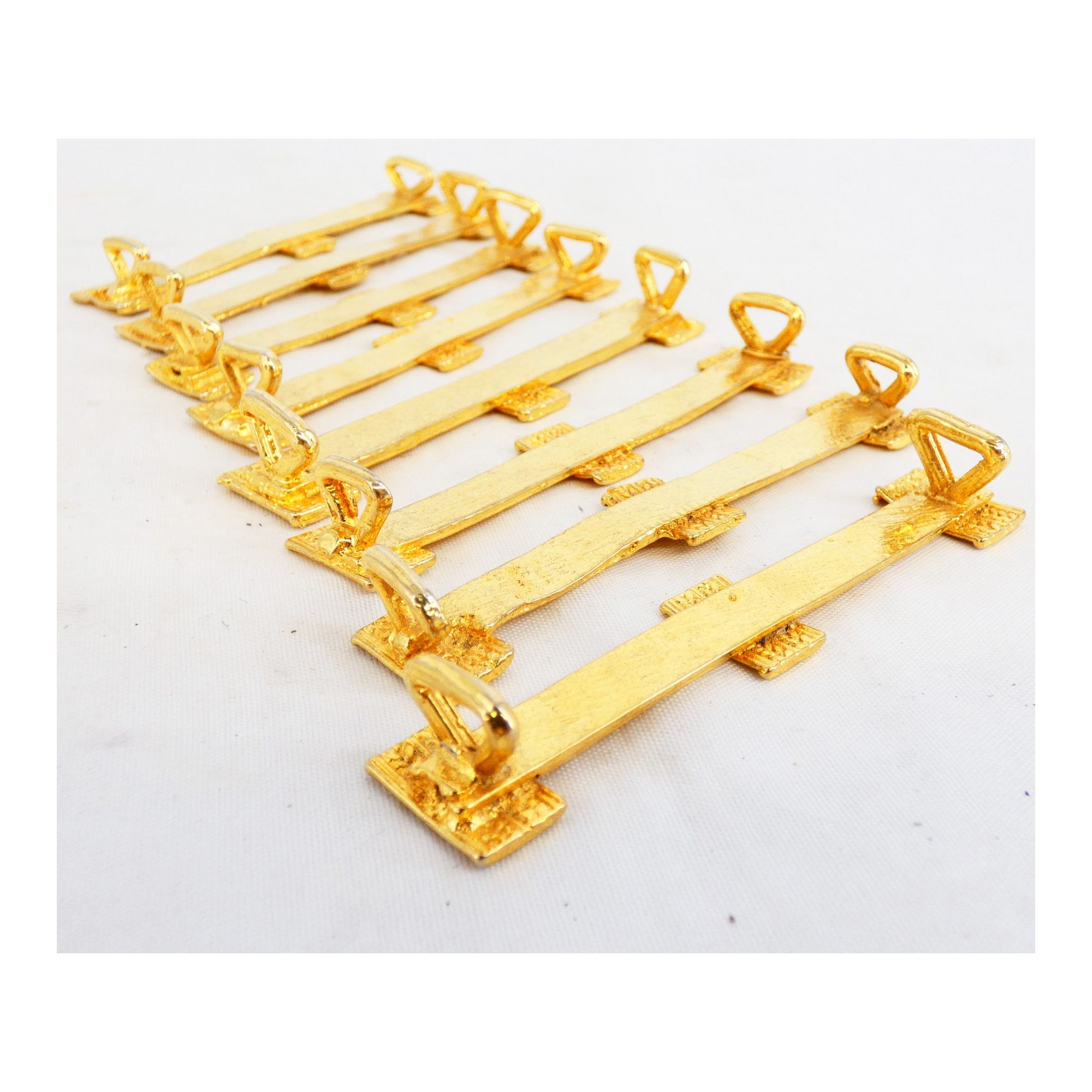 Set of Golden BAOULE Knife Holders in its Case Set of Golden BAOULE Knife Holders in its Case