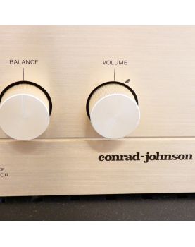 Lot Ampli et Pré Ampli Conrad JOHNSON avec Câblages