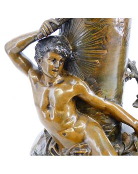 Paire de Vases en Régule Signés sur Socle en Marbre Par Auguste MOREAU