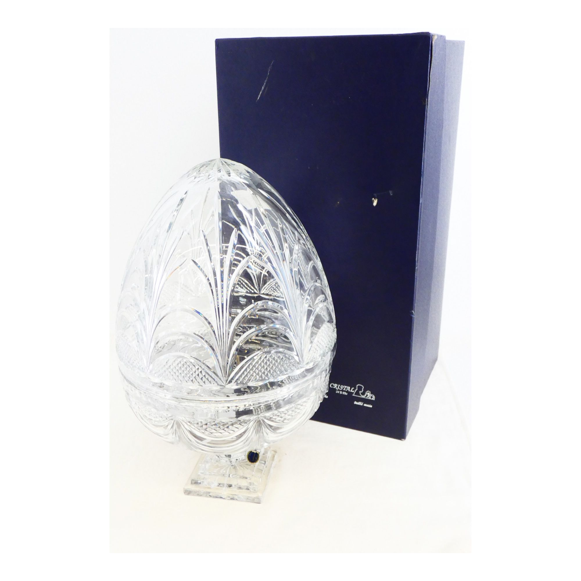 Crystal Egg Champagne Cellar with its Box Crystal Egg Champagne Cellar with its Box