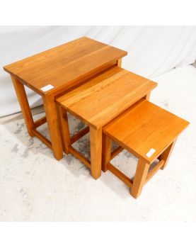 Série de 3 Tables Gigognes en Chêne Massif