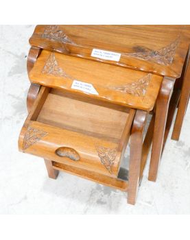 Série de 4 Tables Gigognes Sculptées Asie