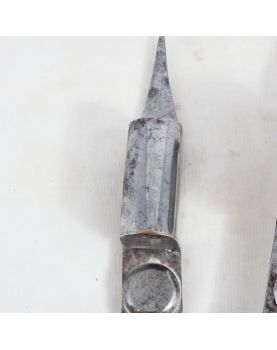 Pair of Mouchette