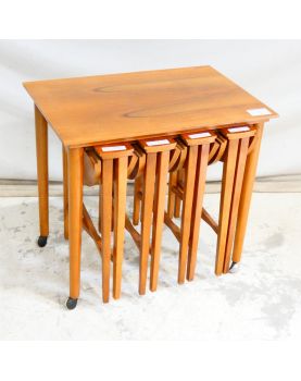 Desserte avec 4 Petites Table Gateleg Style Scandinave