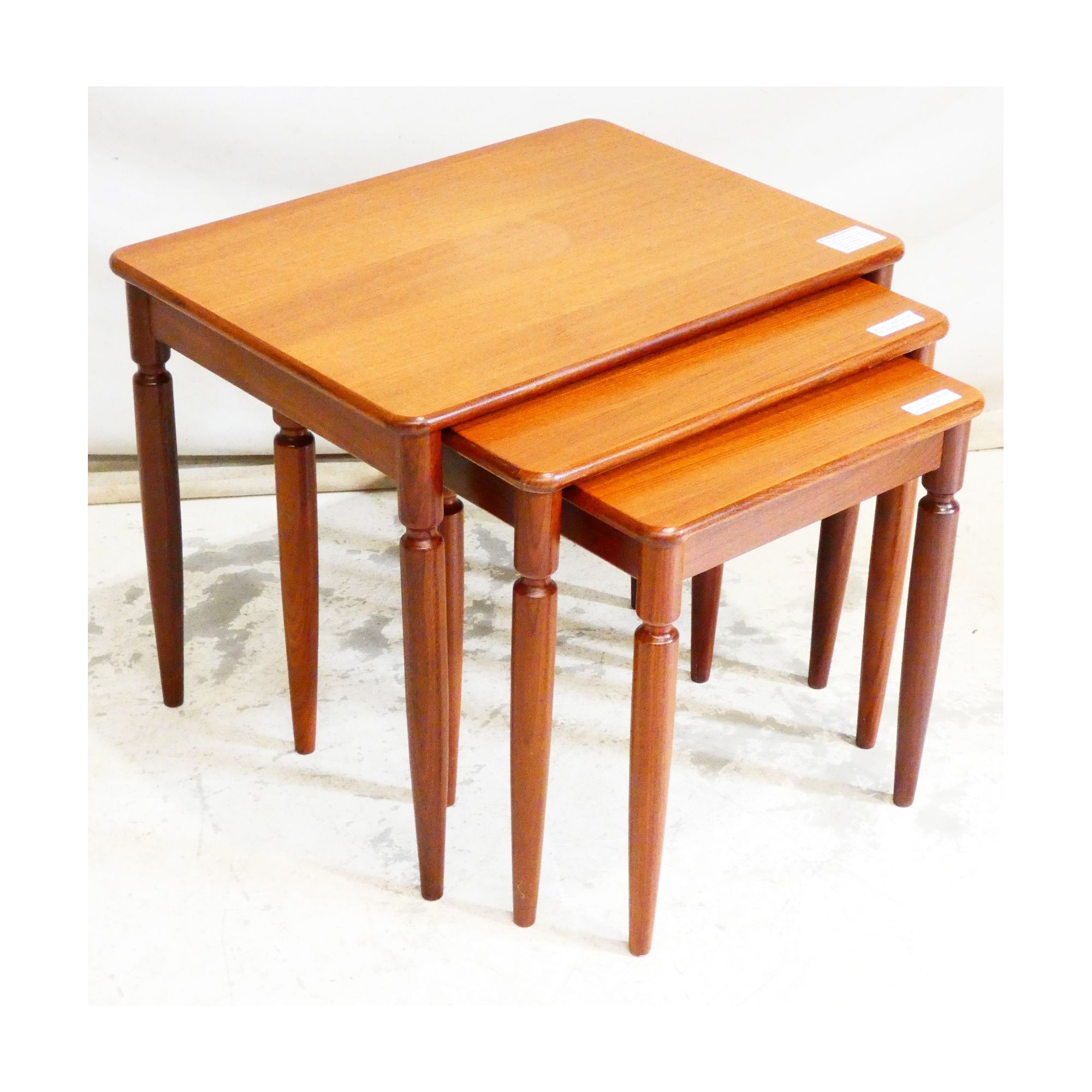 GPLAN Série de 3 Tables Gigognes GPLAN Série de 3 Tables Gigognes
