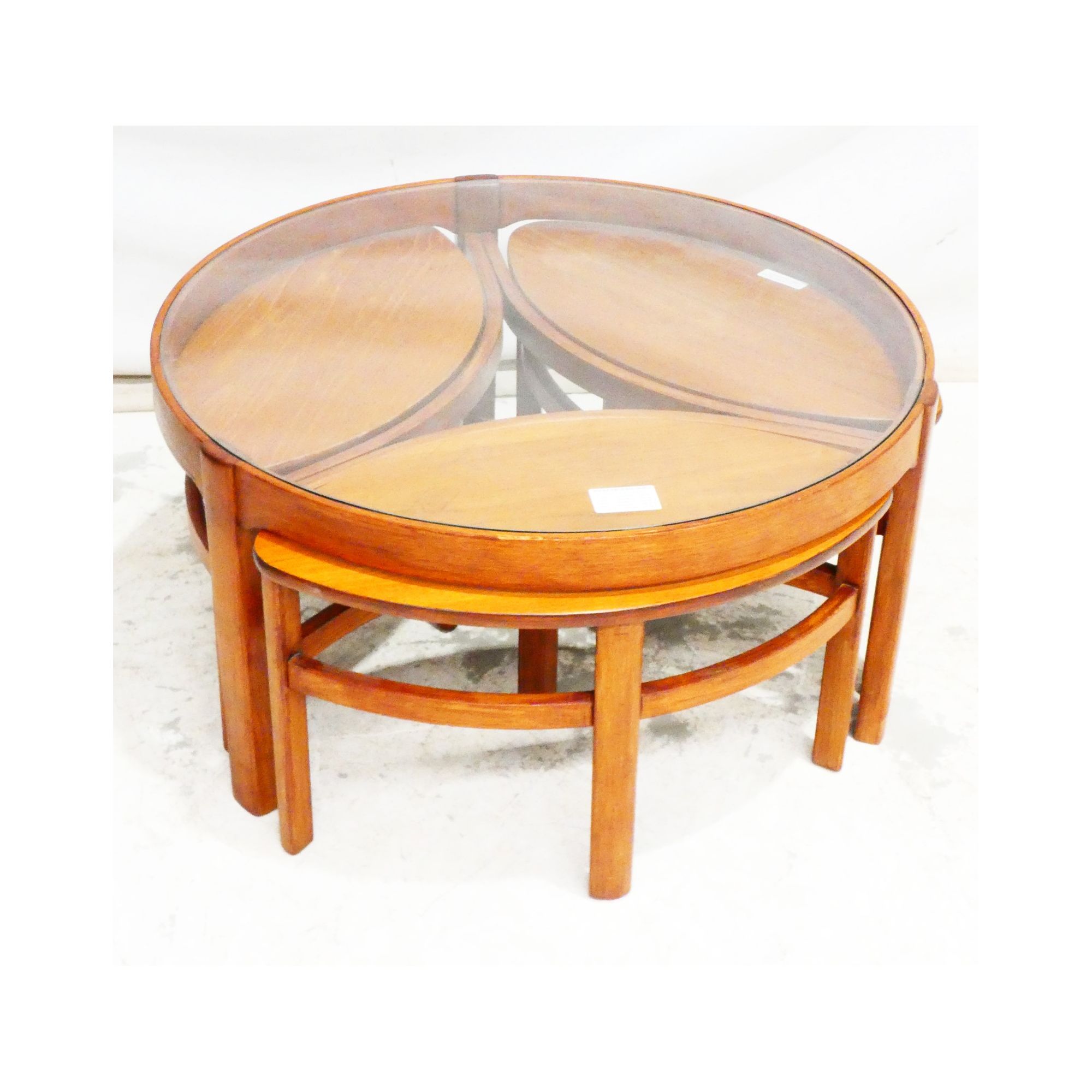 NATHAN Table Basse Ronde Dessus Verre et 3 Tables Gigognes NATHAN Table Basse Ronde Dessus Verre et 3 Tables Gigognes