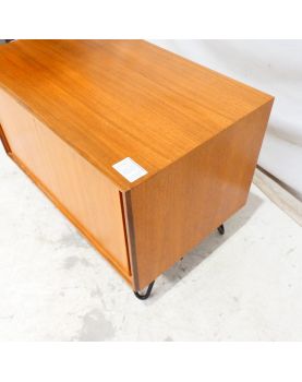GPLAN Low Cabinet 2 Sliding Doors with Metal Feet