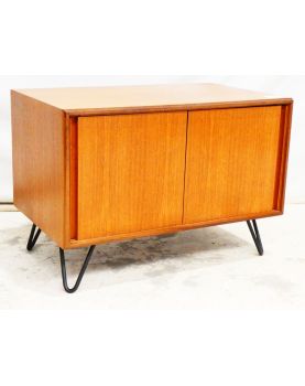 GPLAN Low Cabinet 2 Sliding Doors with Metal Feet