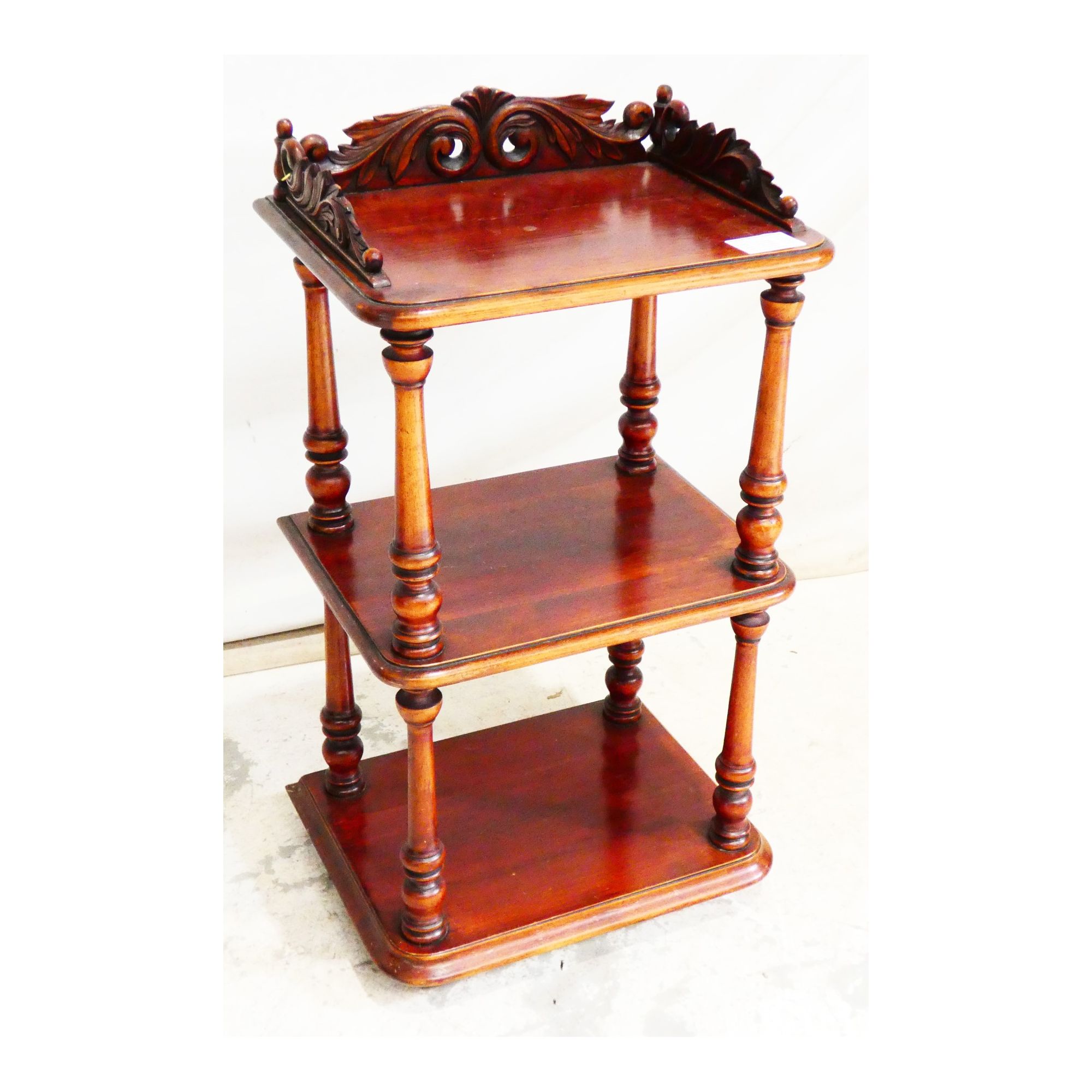 Petite Etagère en Bois Exotique 3 Niveaux Petite Etagère en Bois Exotique 3 Niveaux