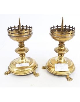 Paire de Bougeoirs d'Autel en Laiton Pieds Tripode en Pattes de Lion