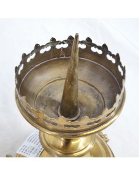 Paire de Bougeoirs d'Autel en Laiton Pieds Tripode en Pattes de Lion