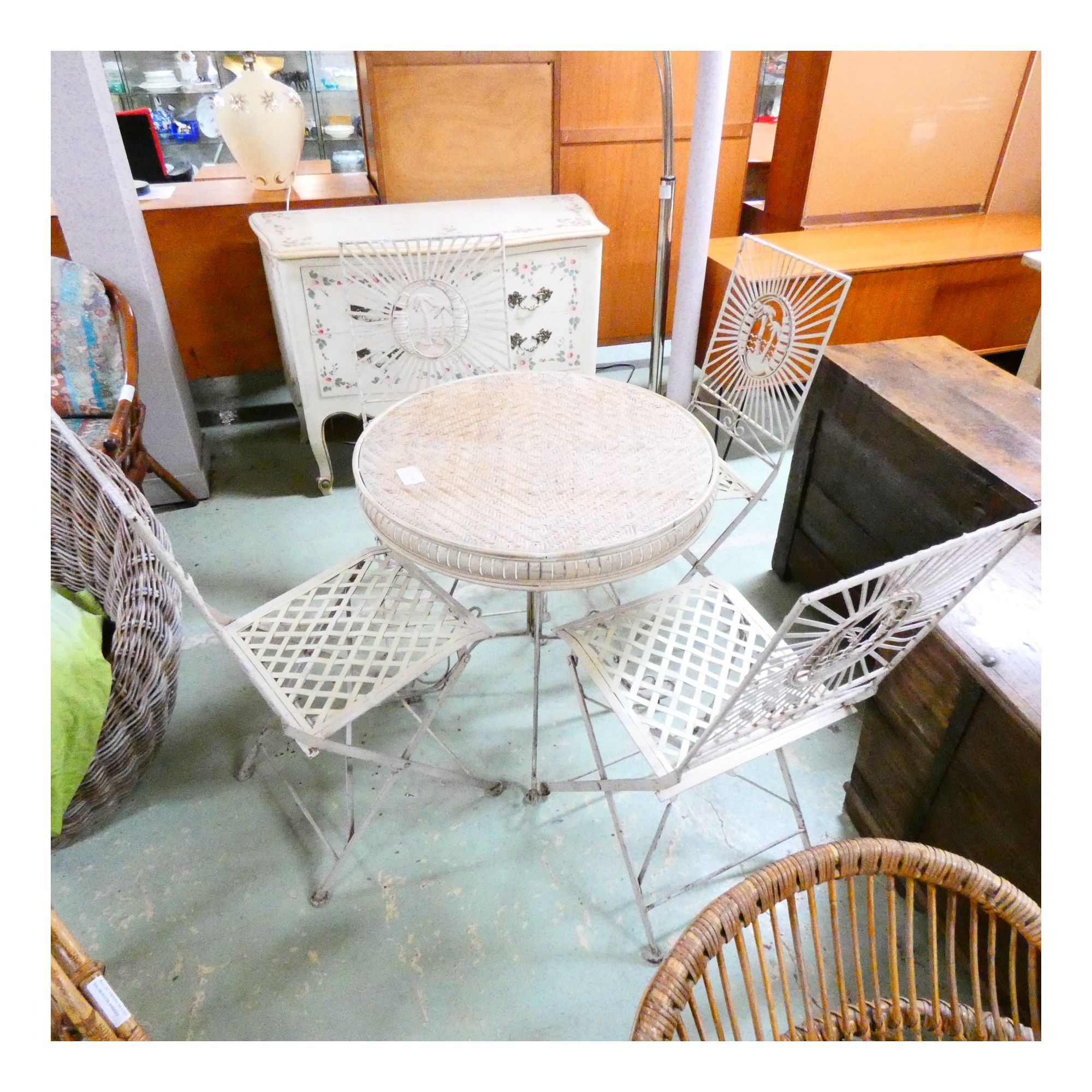 Ensemble de Jardin Fer Forgé Crème 1 Table et 4 Chaise Ensemble de Jardin Fer Forgé Crème 1 Table et 4 Chaise