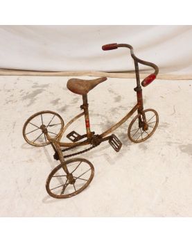 Ancien Petit Vélo 3 Roues