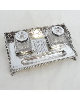 Double Skating in Silver metal