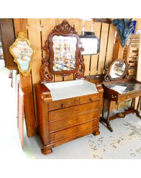 Hairdresser with Dessus in Marble White