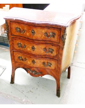 Petite Commode en Placage avec 3 Tiroirs Dessus Marbre