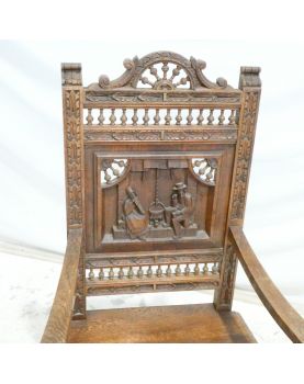 Fauteuil en Bois Sculpté Décor Bretons