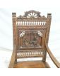 Fauteuil en Bois Sculpté Décor Bretons